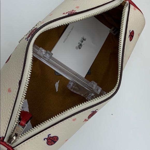 Makeup Brush Holder With Ladybug Print - Picture 11 of 16